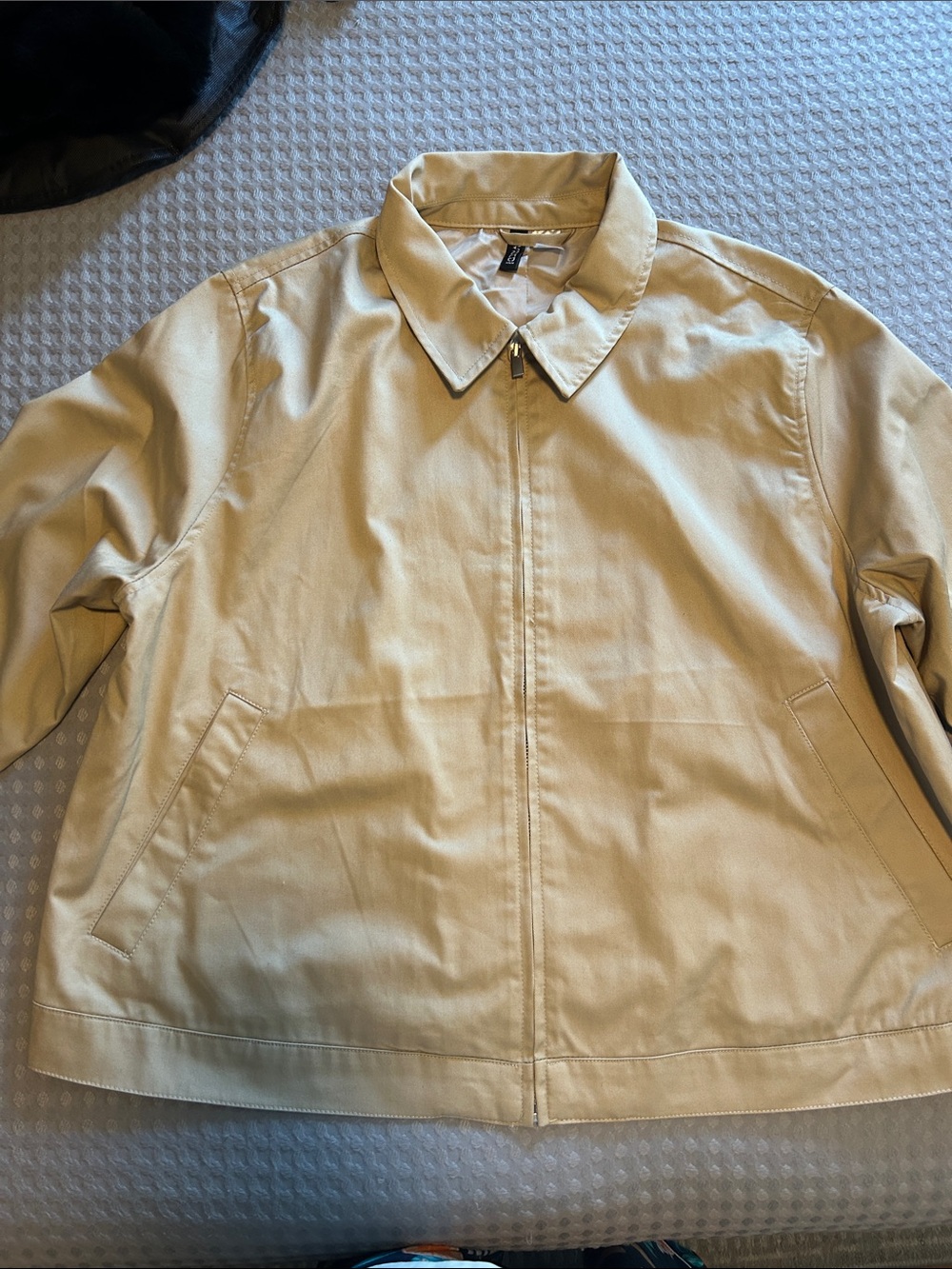 Women’s Cargo Style Beige Zip-Front Jacket